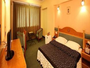Hotel Brijwasi Royal à Mathura Extérieur photo