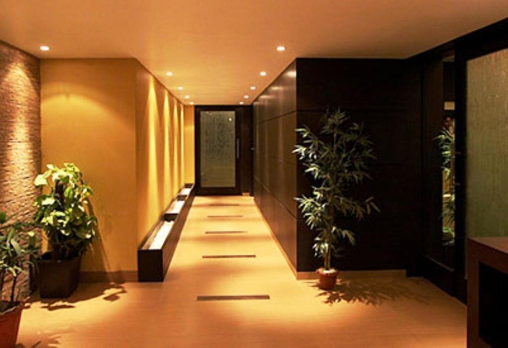 Hotel Brijwasi Royal à Mathura Extérieur photo